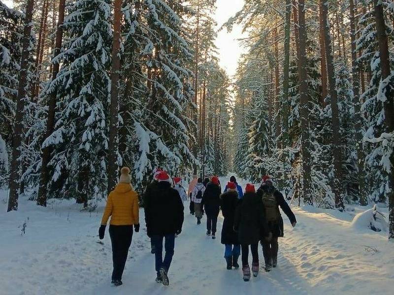 Netradiciškai tradicinis nykštukų žygis „Ainam ieškot Kalėdų!!!“ Palūšėje